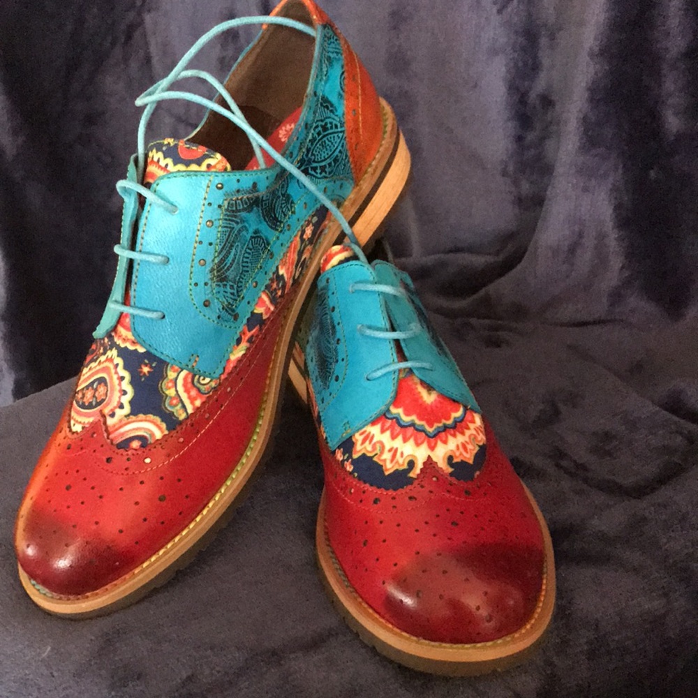 Shoes - Picture 5 of 5